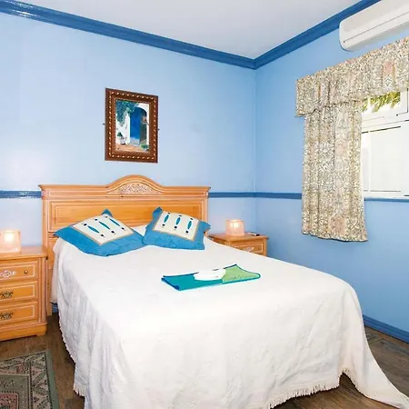 Puerto Del Carmen Sleeps 6 Air Con Wifi *
